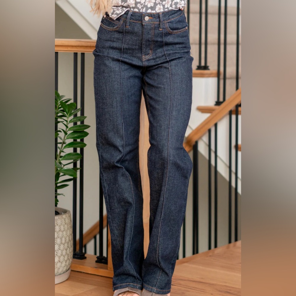 Judy Blue Dark Wash High Waisted Wide Leg Jeans. NWT